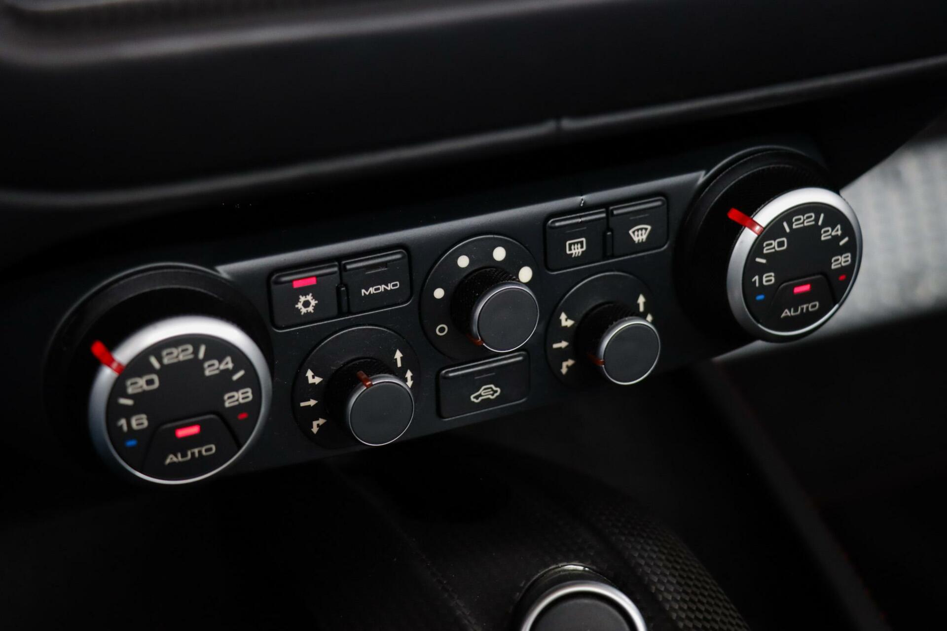 Ferrari California 3.9 T HELE|Ceramic|Dealer|Carbon|Camera| - 34