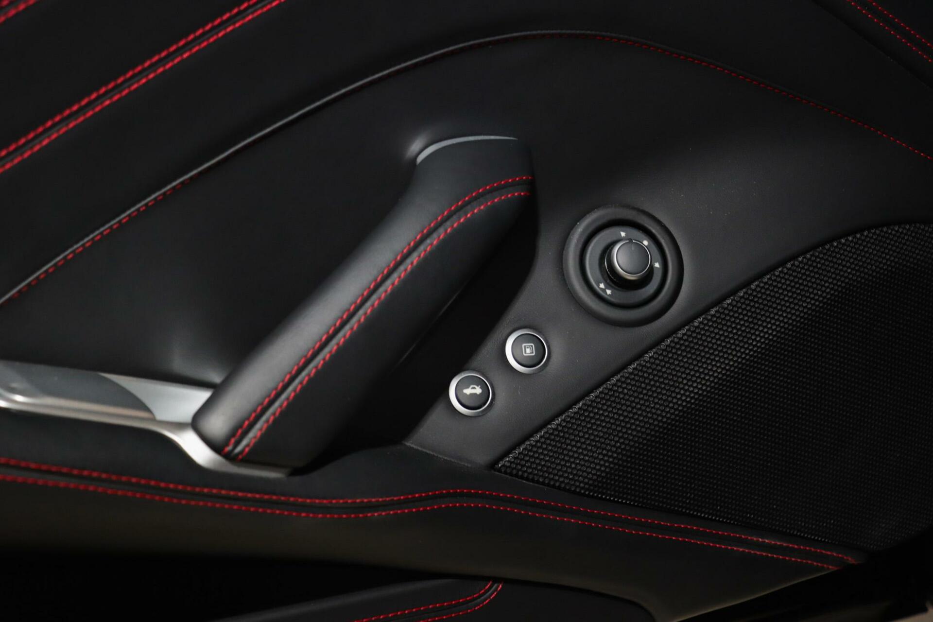 Ferrari California 3.9 T HELE|Ceramic|Dealer|Carbon|Camera| - 42