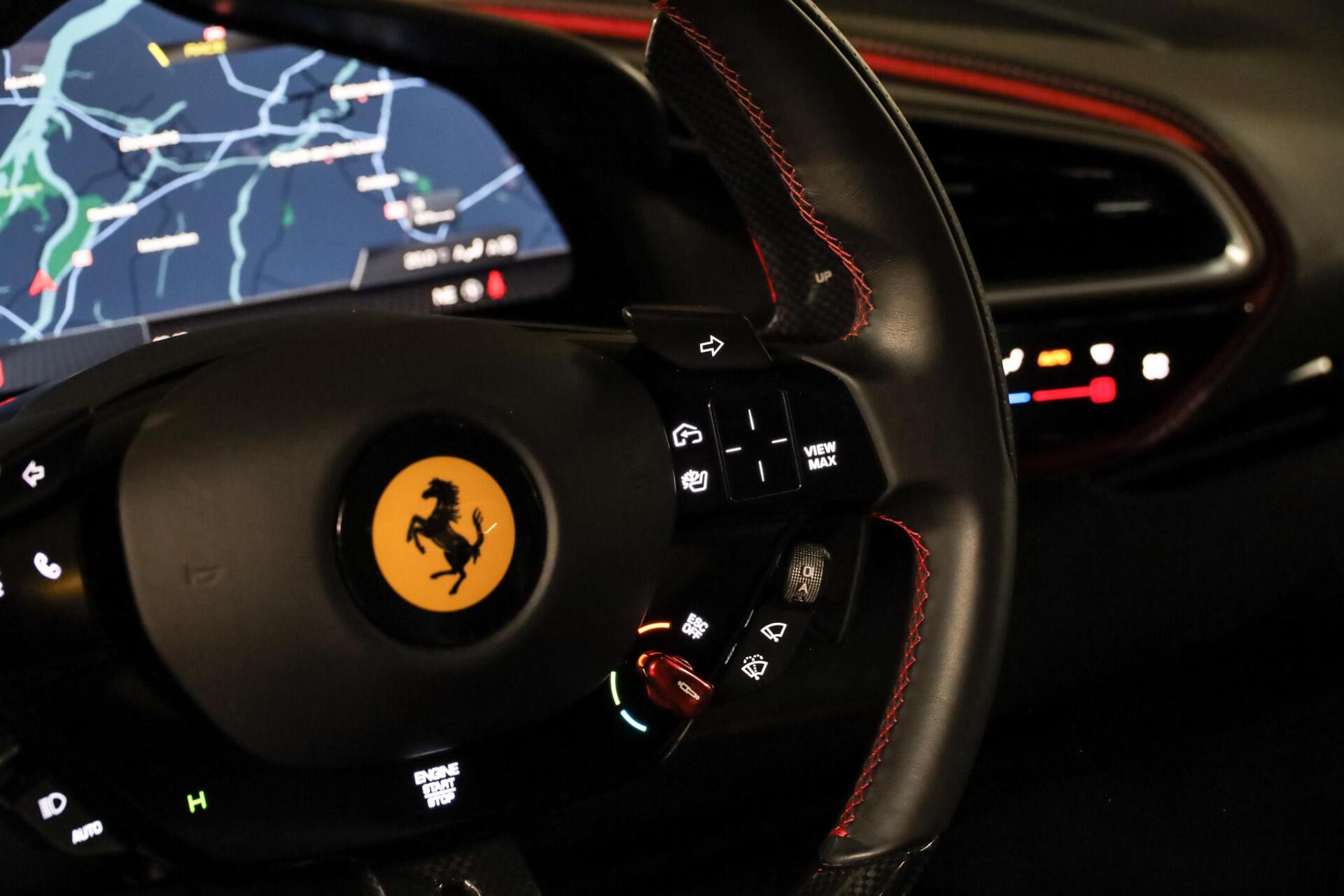 Ferrari 296 GTB 3.0 V6 | Passenger Display| Carbon Ex & Int|HUD| - 25