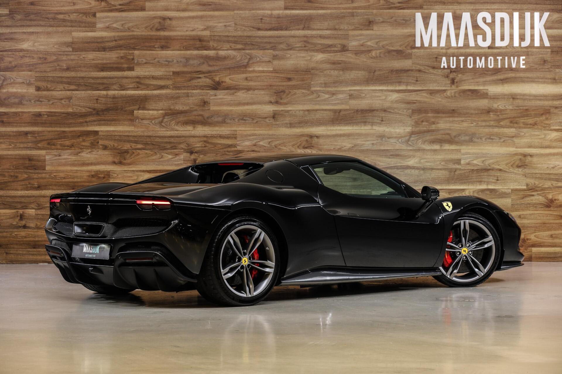 Ferrari 296 GTB 3.0 V6 | Passenger Display| Carbon Ex & Int|HUD| - 8