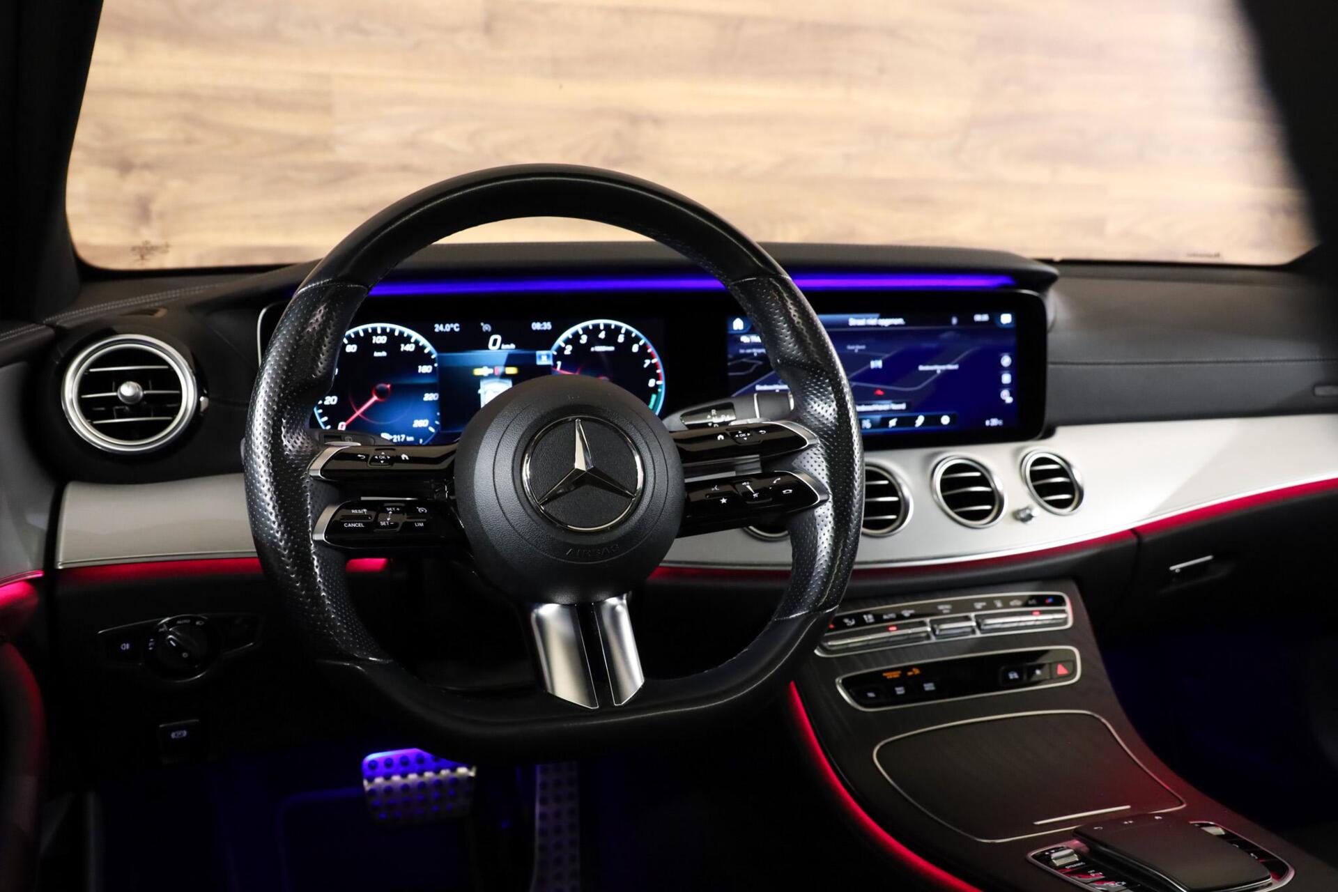 Mercedes-Benz E-Klasse Estate 300e AMG Line - 15