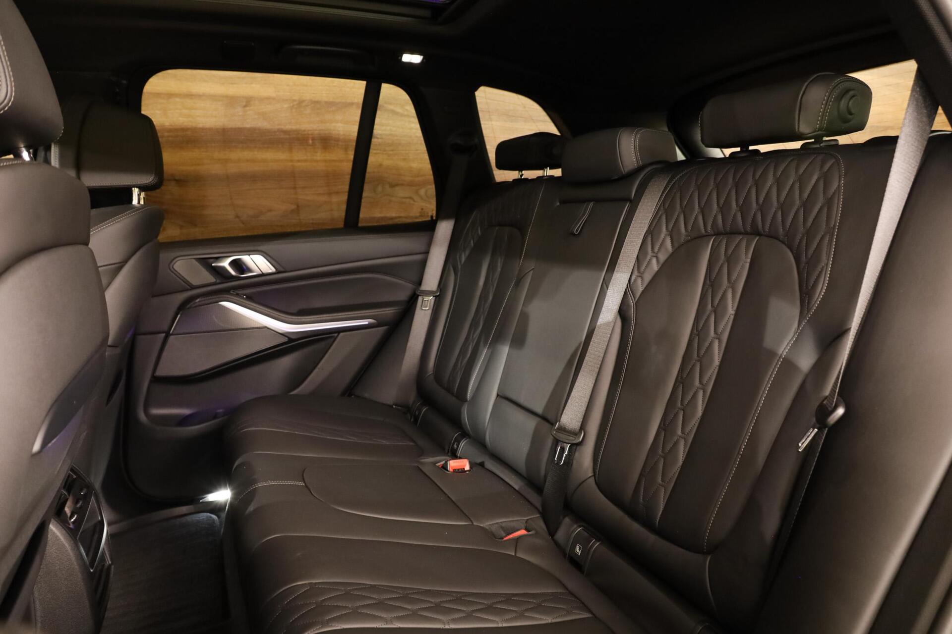 BMW X5 xDrive45e M-Sport|Individual|Skylounge|Laser|Massage| - 11