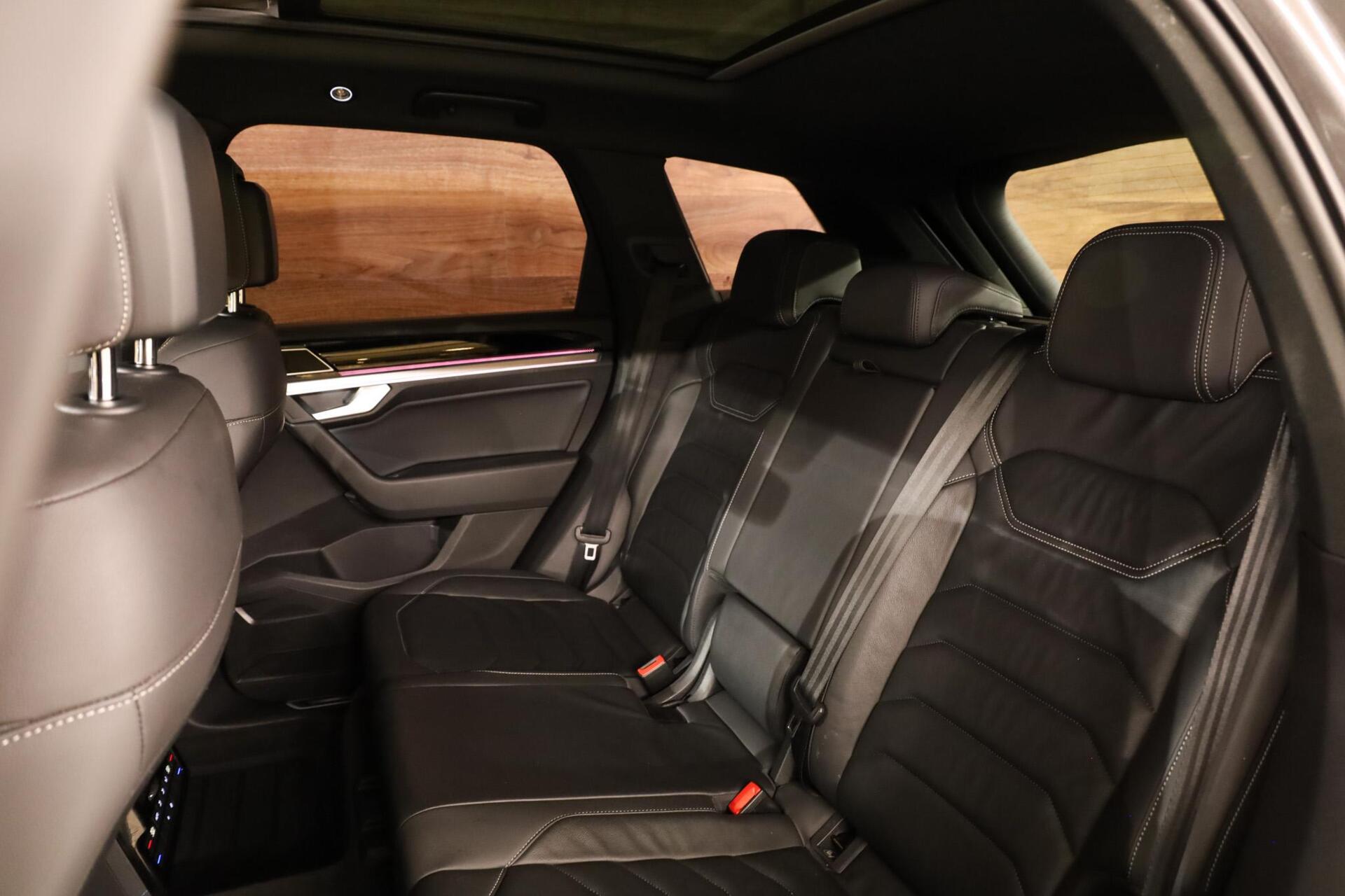 Volkswagen Touareg 3.0 TSIe R-Line|ACC|Pano|HUD|Luchtvering| - 11