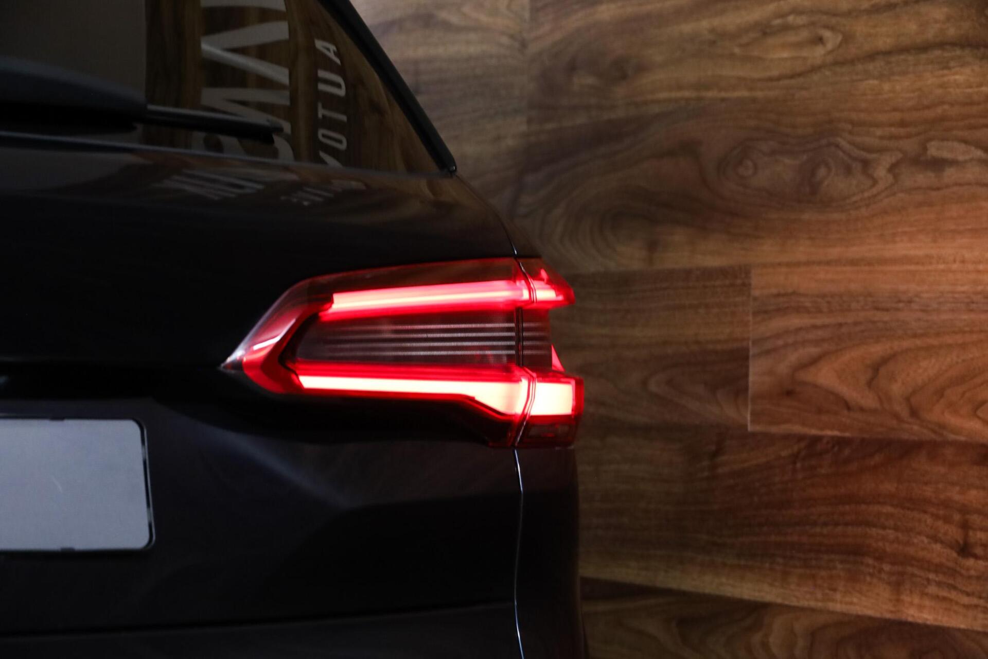 BMW X5 xDrive45e M-Sport|Individual|Tartufo|Skylounge|HUD|360| - 30