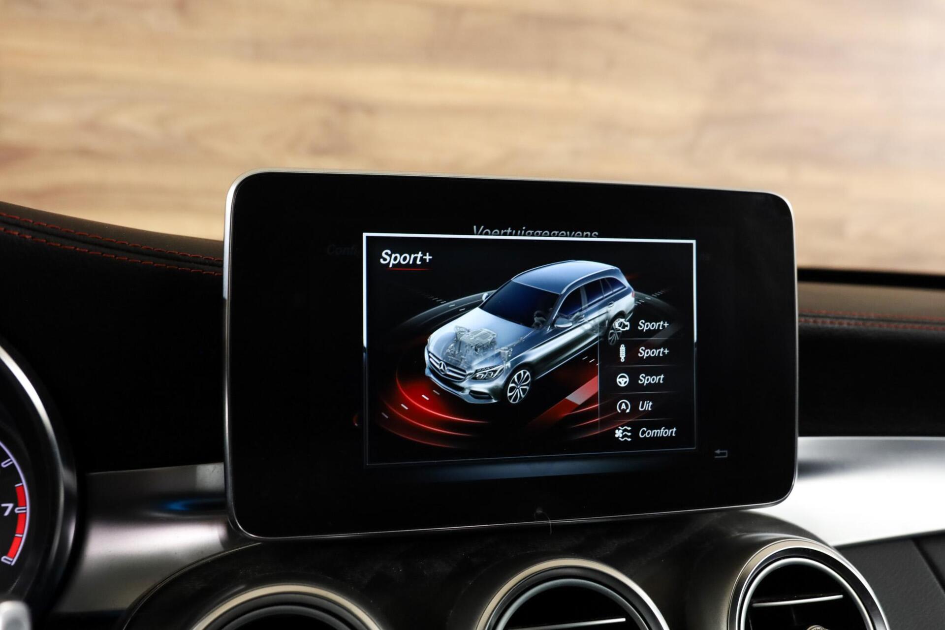 Mercedes-Benz C-Klasse Estate AMG 43 4MATIC - 38