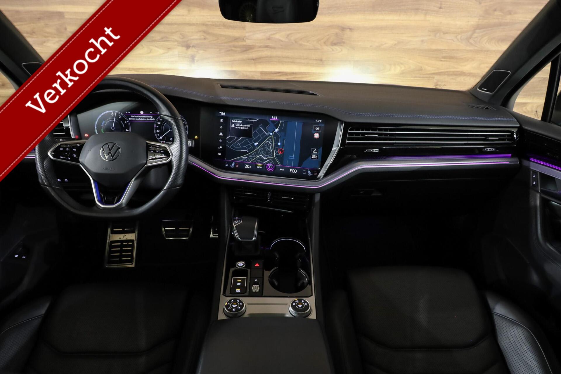 Volkswagen Touareg 3.0 TSIe 4MOTION|Massage|Nachtzicht|Pano| - 2