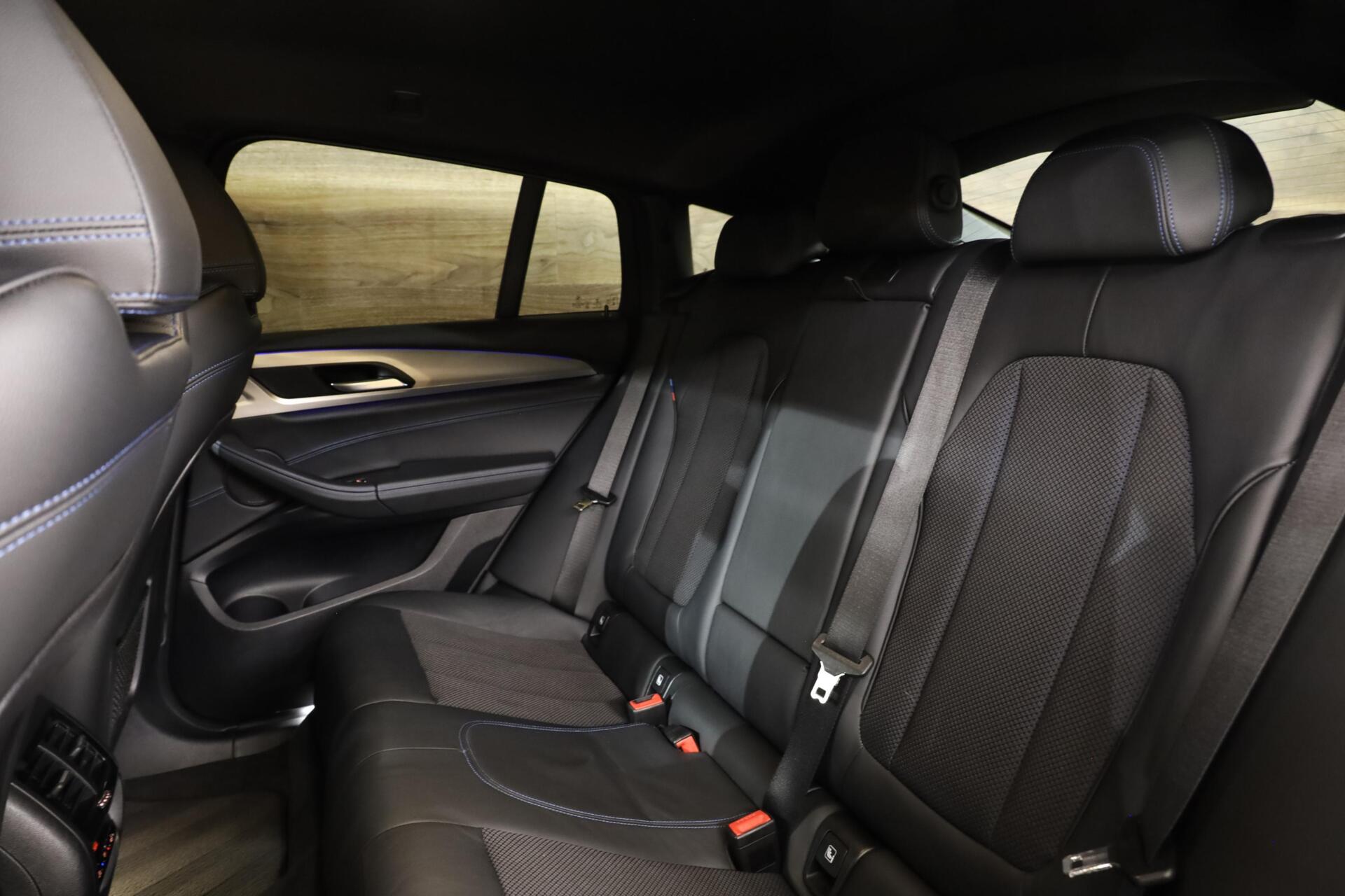 BMW X4 xDrive20i High Executive|Sport stoelen|Ambianceverlichting| - 10