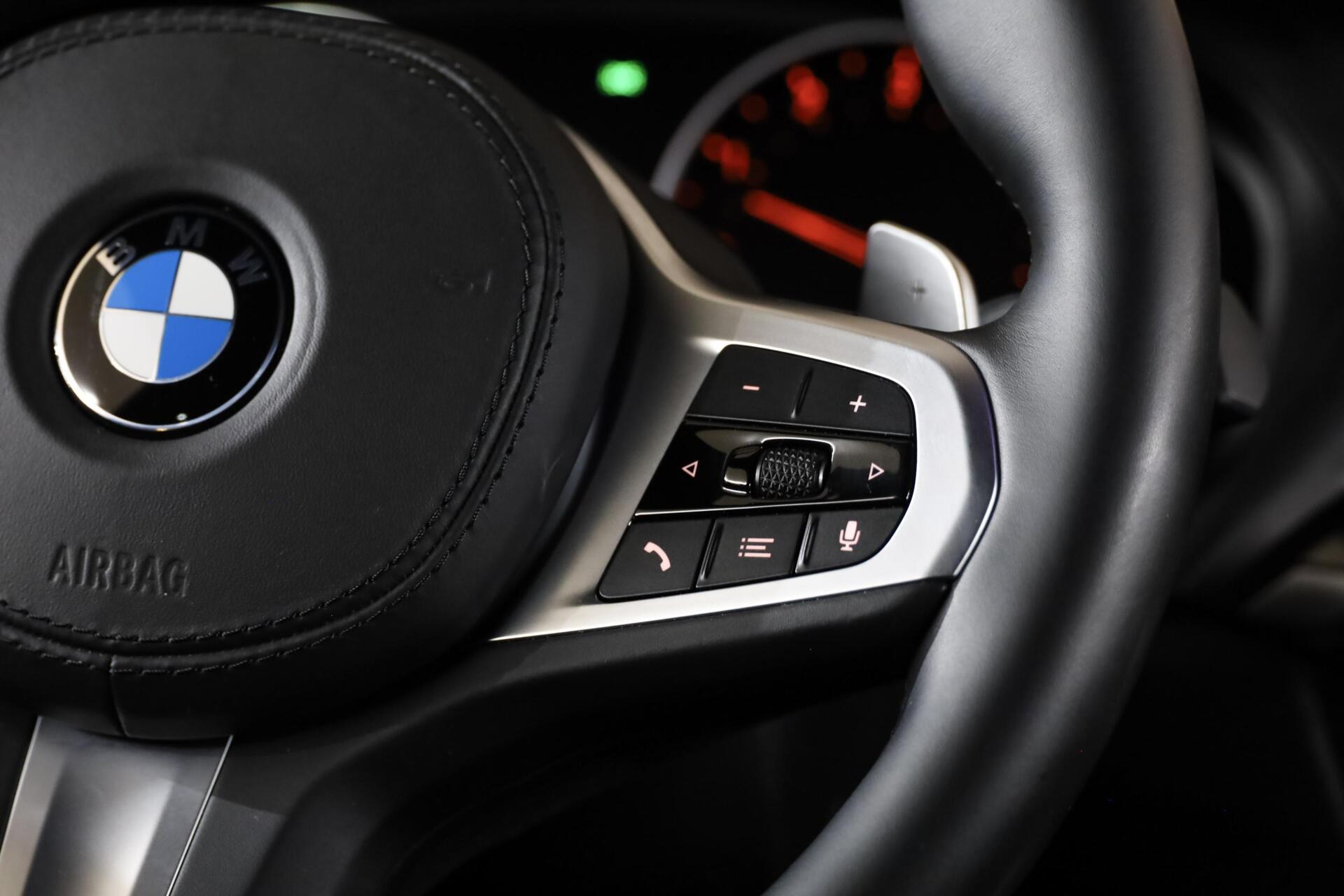 BMW X4 xDrive20i High Executive|Sport stoelen|Ambianceverlichting| - 18