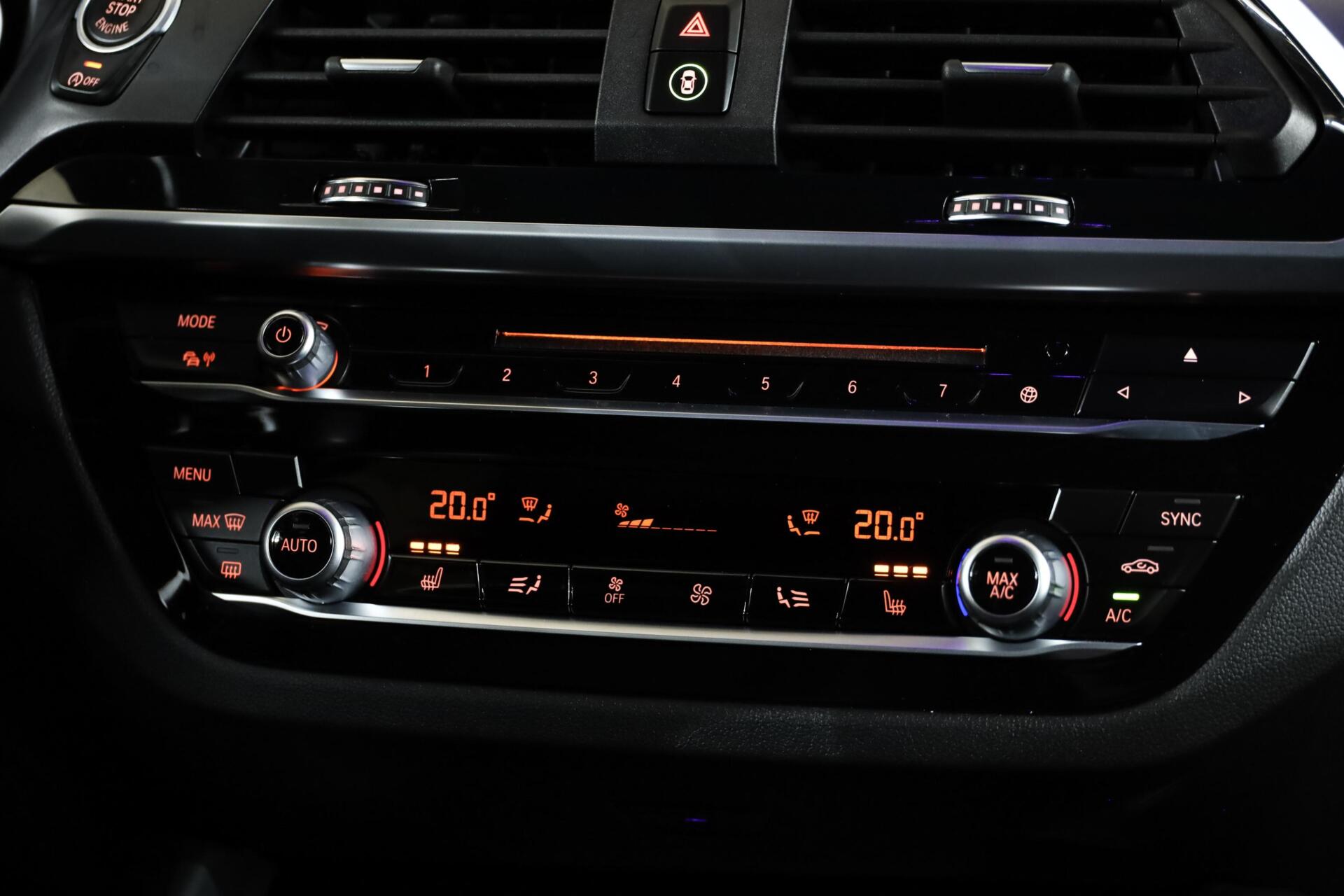 BMW X4 xDrive20i High Executive|Sport stoelen|Ambianceverlichting| - 20