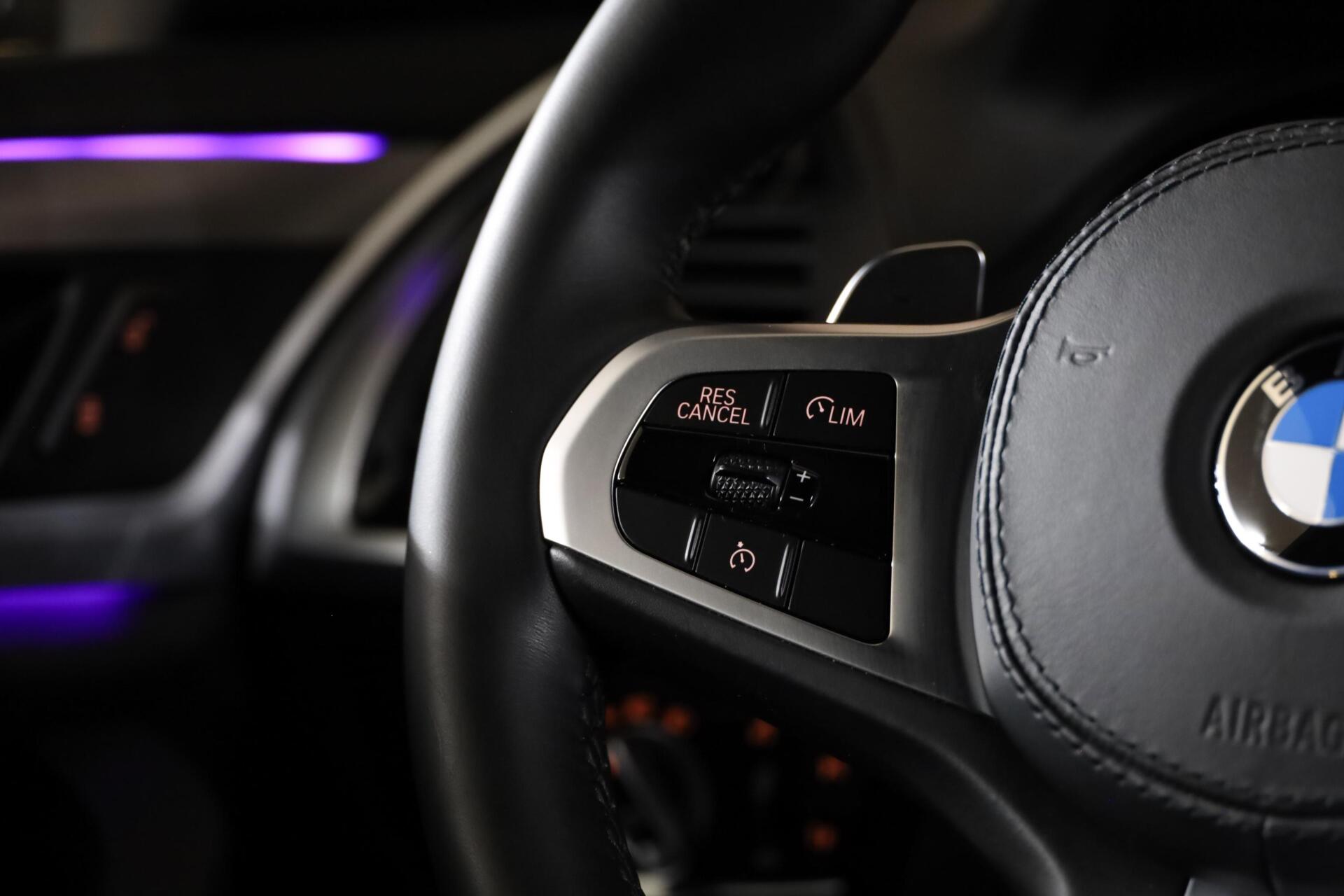 BMW X4 xDrive20i High Executive|Sport stoelen|Ambianceverlichting| - 27