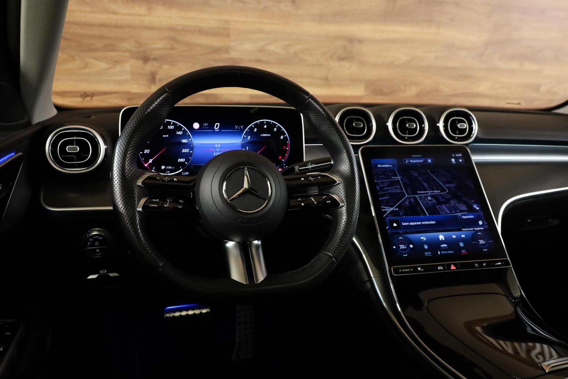 Mercedes-Benz C-Klasse Estate 180 AMG Line - 25