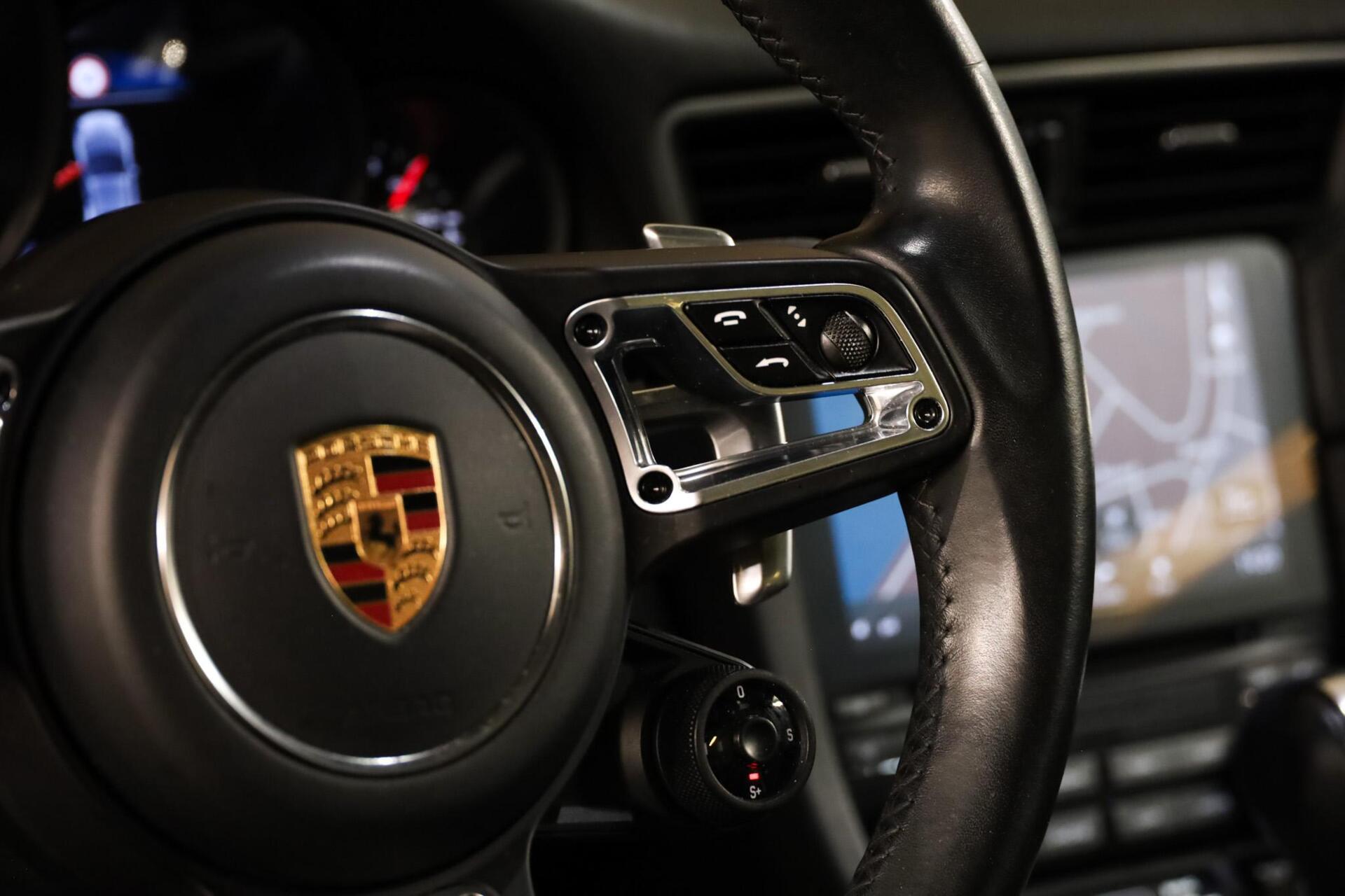 Porsche 911 3.0 Carrera S - 29