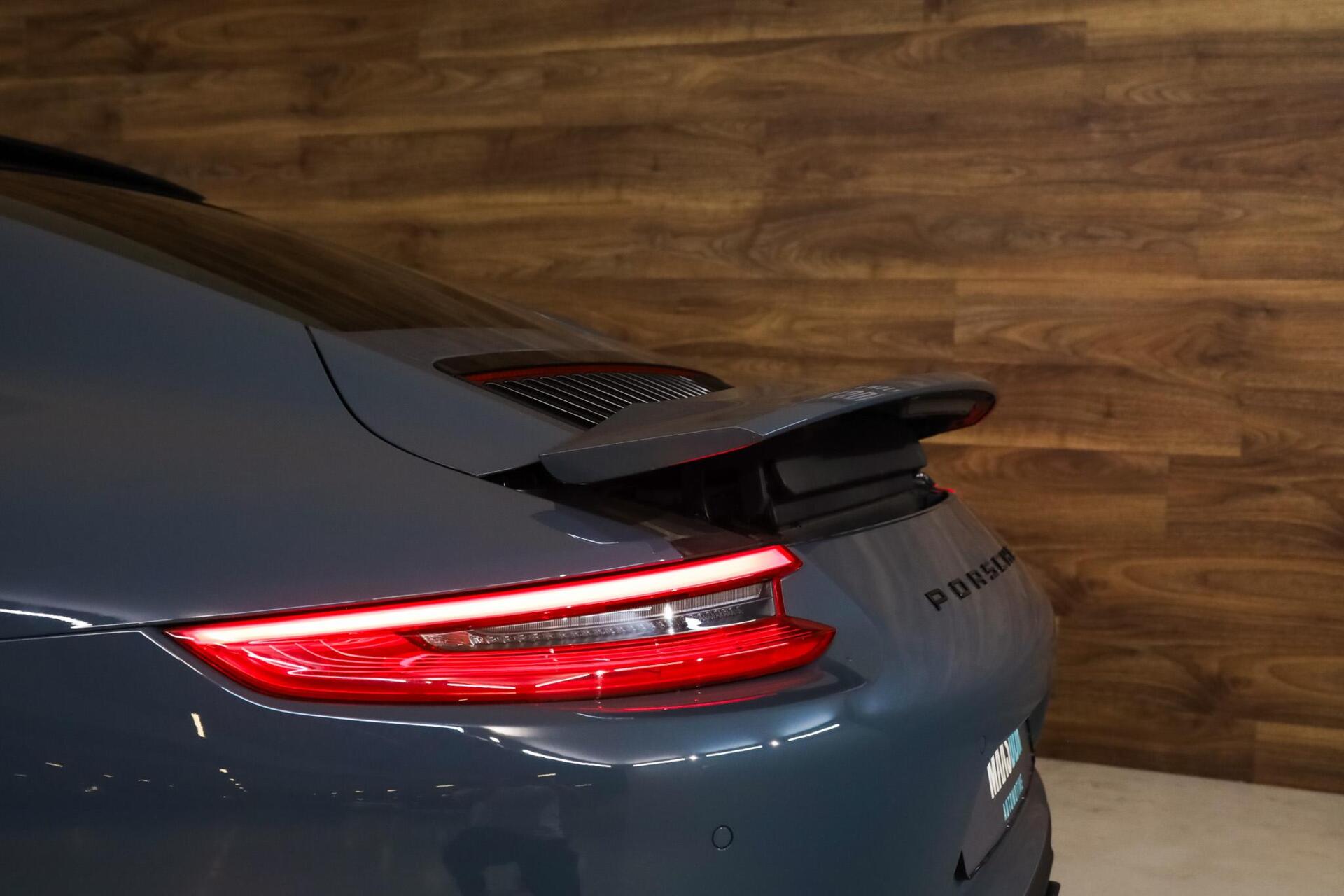Porsche 911 3.0 Carrera S - 34